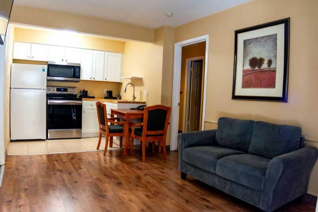 Red Lion Inn & Suites Cathedral City Palm Springs Bagian luar foto